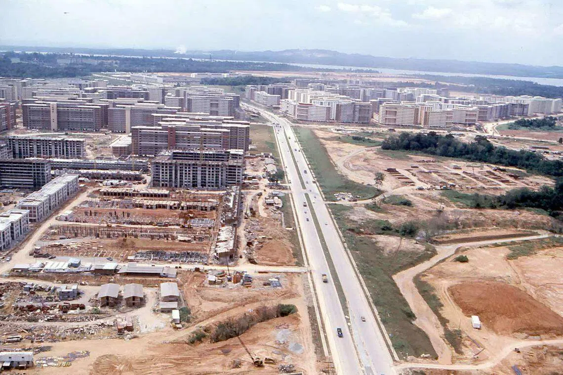 义顺在1980年代大兴土木，迅速发展。（建屋局提供）
