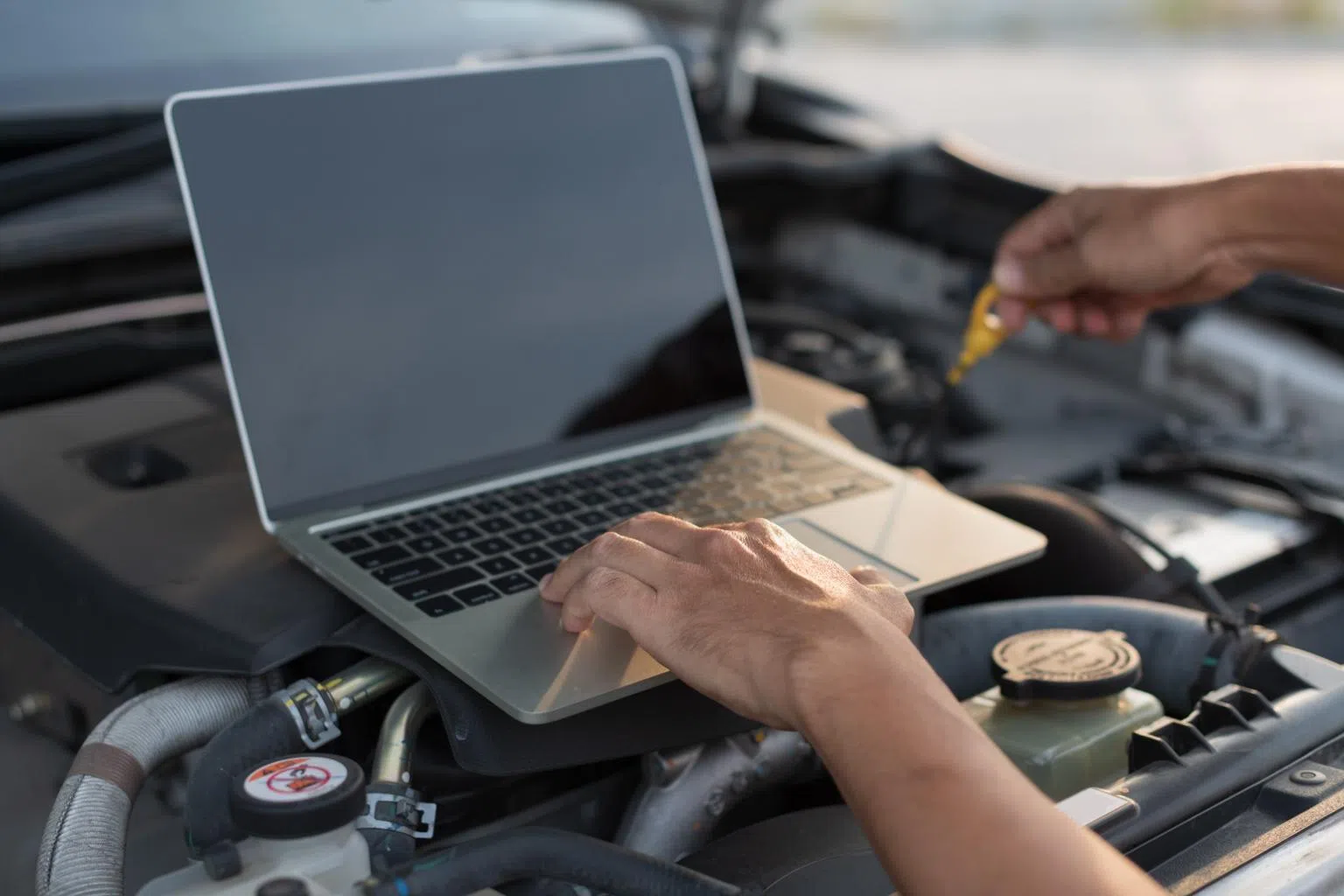 要了解车子当前的状况，经销商们都推荐送交第三方进行检测。（图/Getty Images）