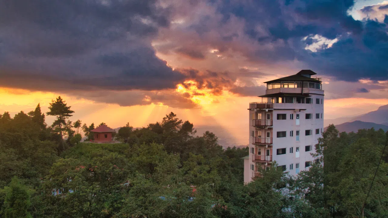 纳加阔特无论日出日落都令人惊叹。（洪伟喜摄）