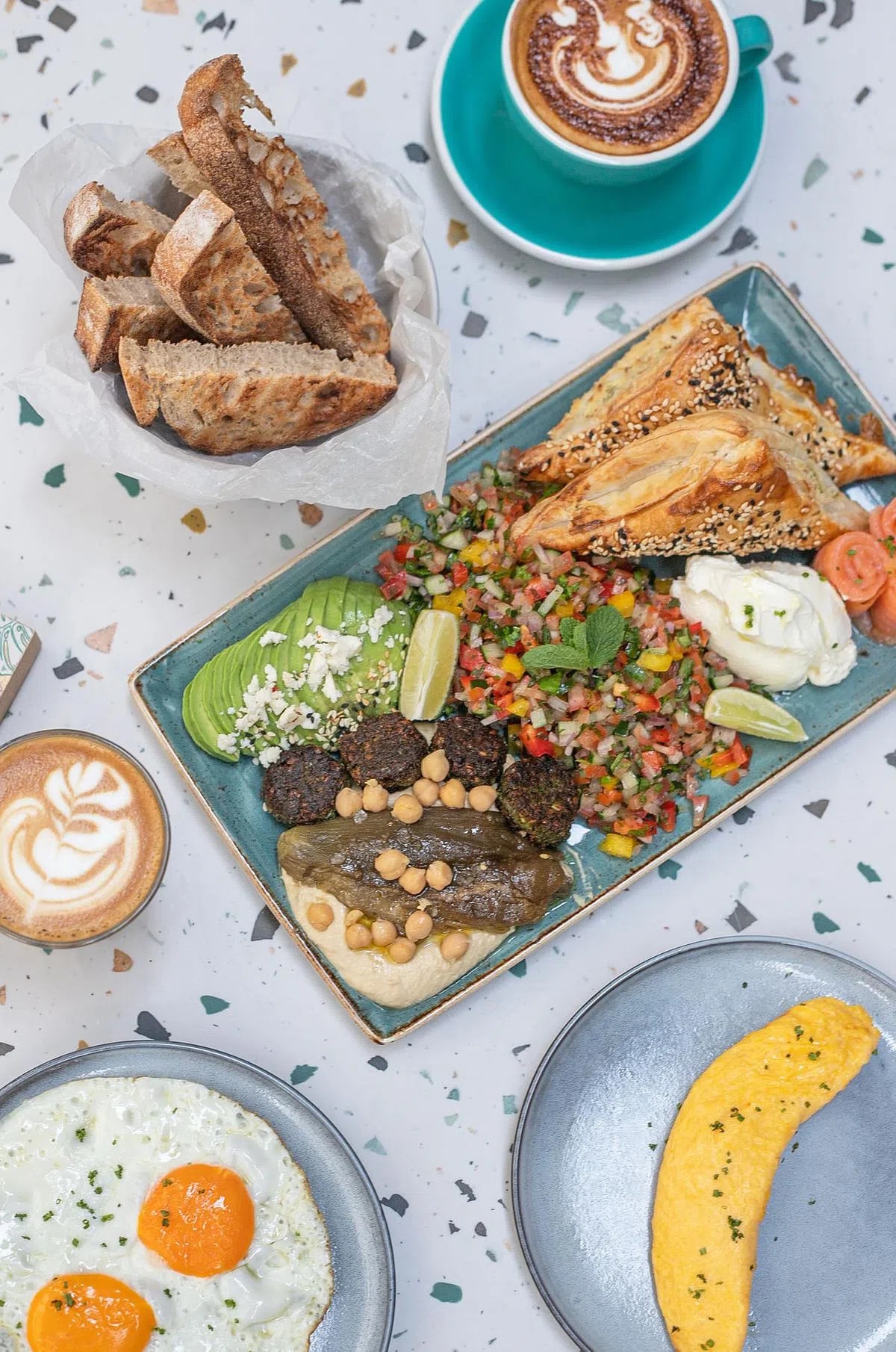 Carrotsticks & Cravings丰盛的早餐“Stanley Breakfast for 2”。（咖啡馆提供照片）