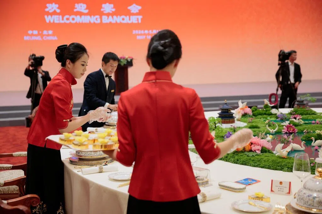 【图集】北京烤鸭配国产葡萄酒 中国七道菜款待特朗普