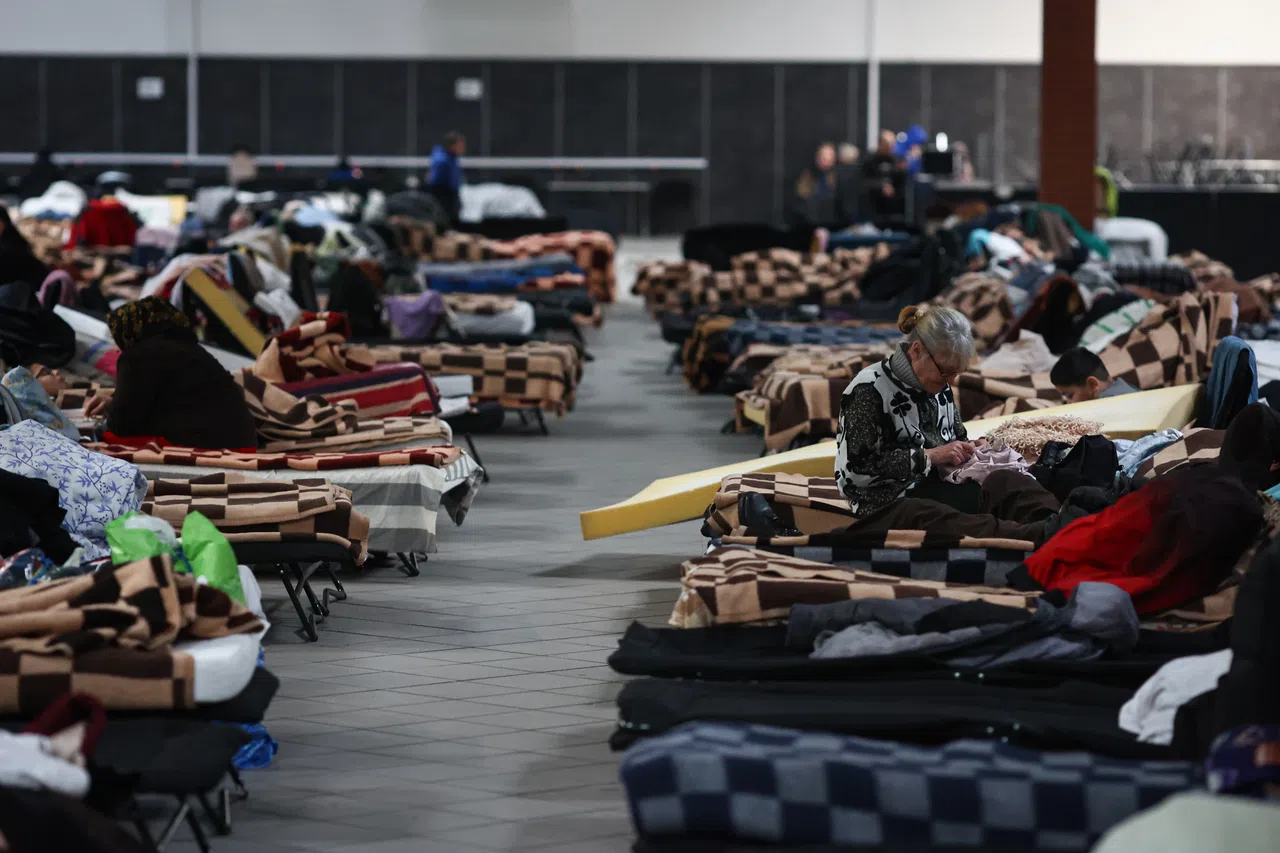 在战争初期，华沙的这所难民中心，每天平均须要维护和管理约一万名难民的生活起居。（李健玮摄）