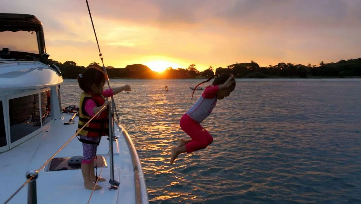 带着孩子扬帆出海！（照片由公关公司提供）