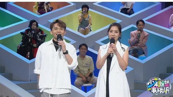 《少年愿望事务所》由艺人黄豪平（左）和精神及心理分析师兼作家邓惠文搭档主持。（取自节目官方网站）