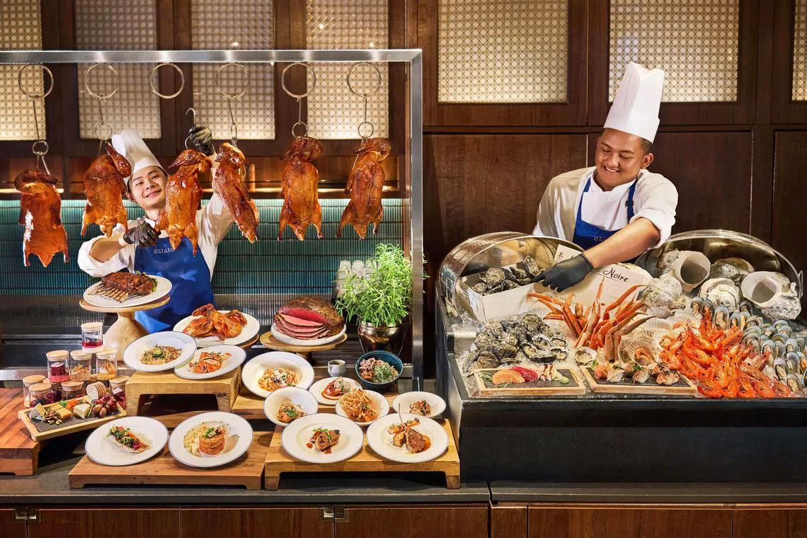 Estate的自助餐，主打来自世界各地的优质农产品。（餐馆提供）