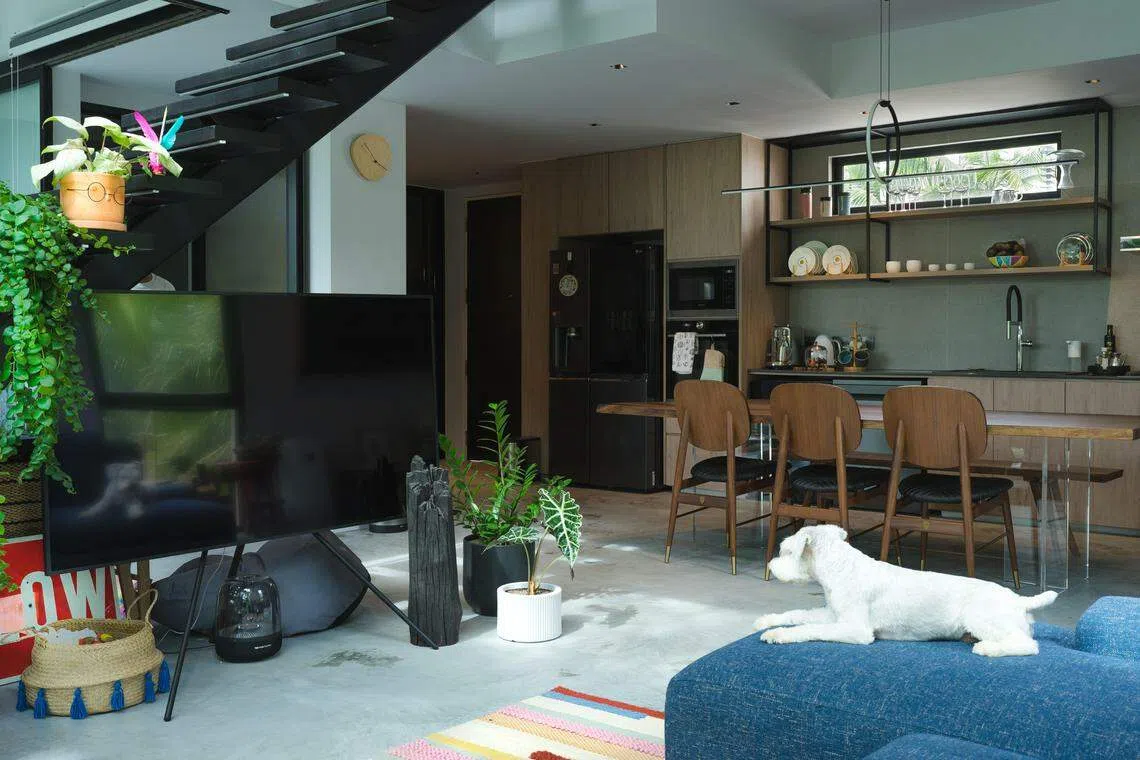 与入口处相连的是屋主招待客人用餐的地方。（PI Architects提供）