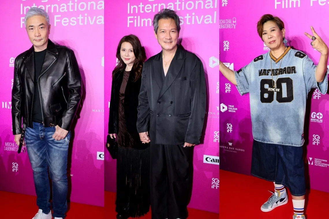 郑斌辉（左图起）、宏荣携太太及洪爱玲，参与SGIFF36盛会走红毯。（龙国雄摄）