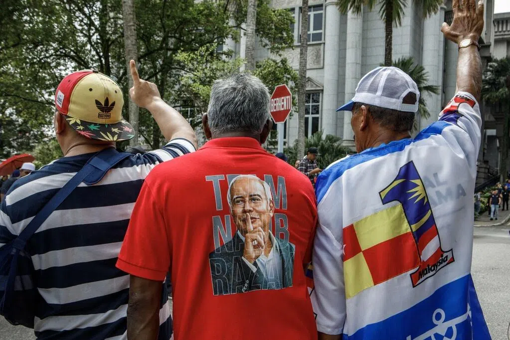 纳吉被判犯有滥用职权和洗钱罪 25项控状全部罪成