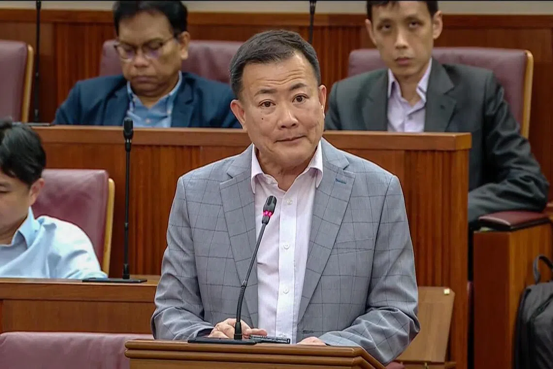 宏茂桥集选区议员赖添发星期二在参与辩论时说，在全球局势日益不确定及人工智能快速发展的背景下，无形的信任将是新加坡的竞争优势。（gov.sg视频截图）