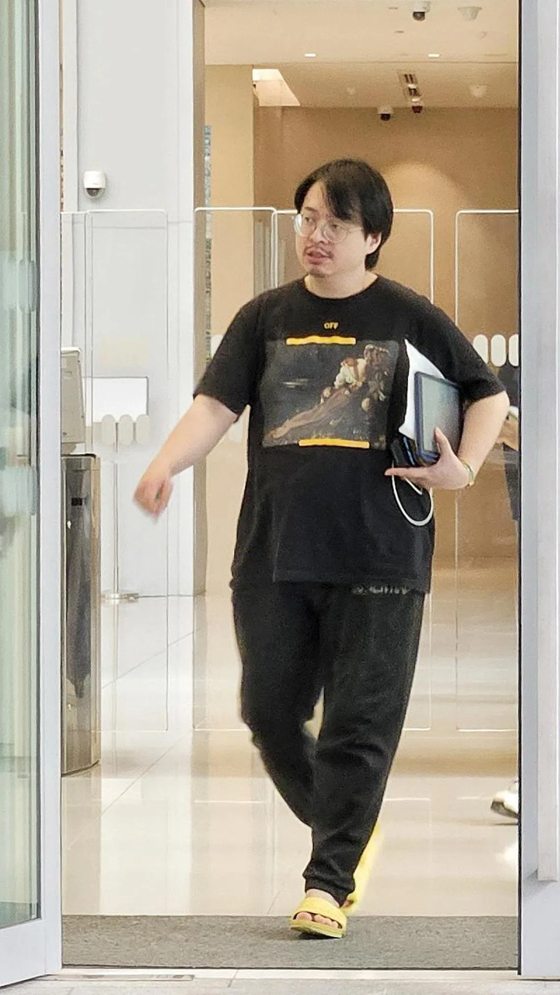 陈士杰（图）因协助陈子祥骗其母亲，被判坐牢六周。（徐颖荃摄）