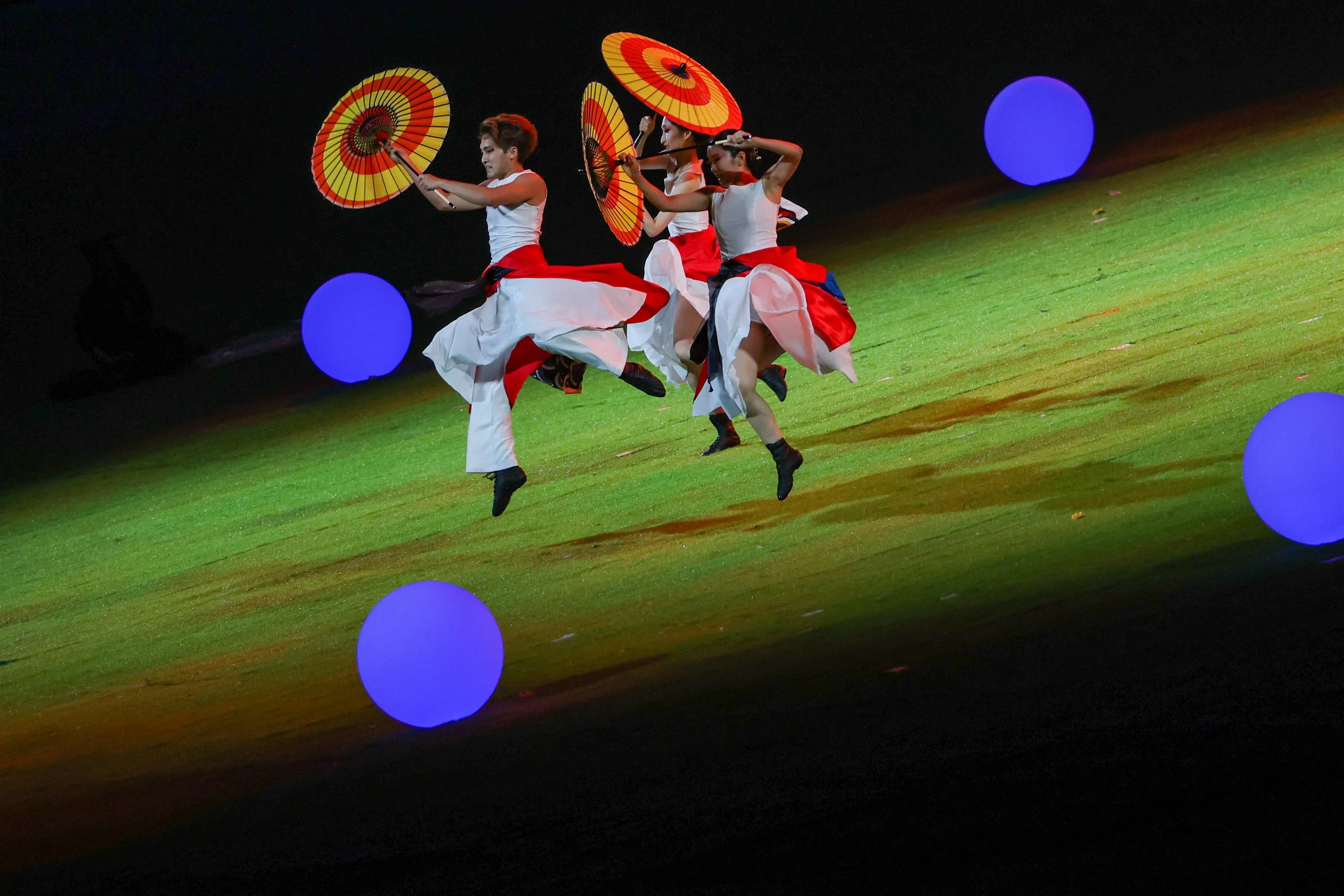 日本名古屋是2026年下届亚运会的举办城市，他们在杭州亚运会闭幕式上呈现了一段文艺演出。（陈渊庄摄）