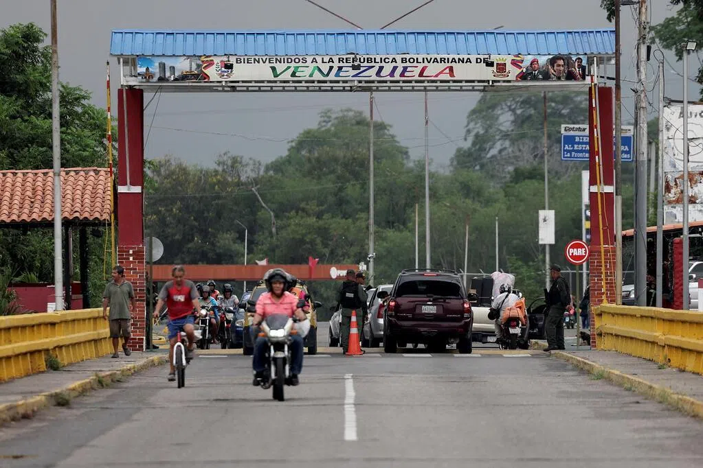 哥伦比亚：美国突袭委内瑞拉恐引发“拉丁美洲前所未见的灾难”