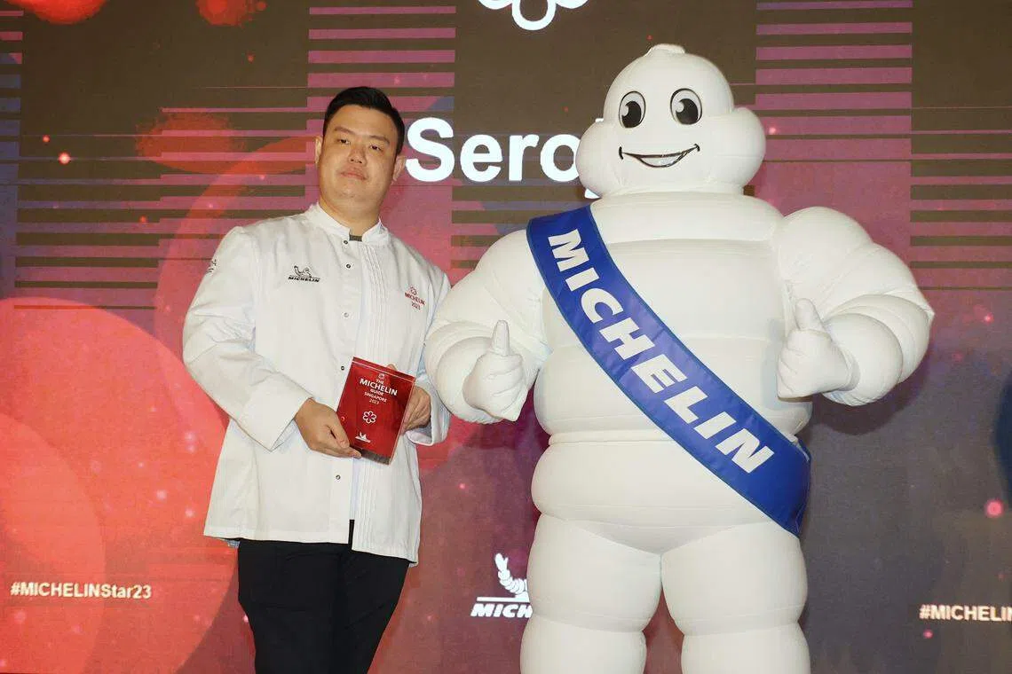 Seroja餐馆是三料得主，主厨黄达文满载而归。（唐家鸿摄）