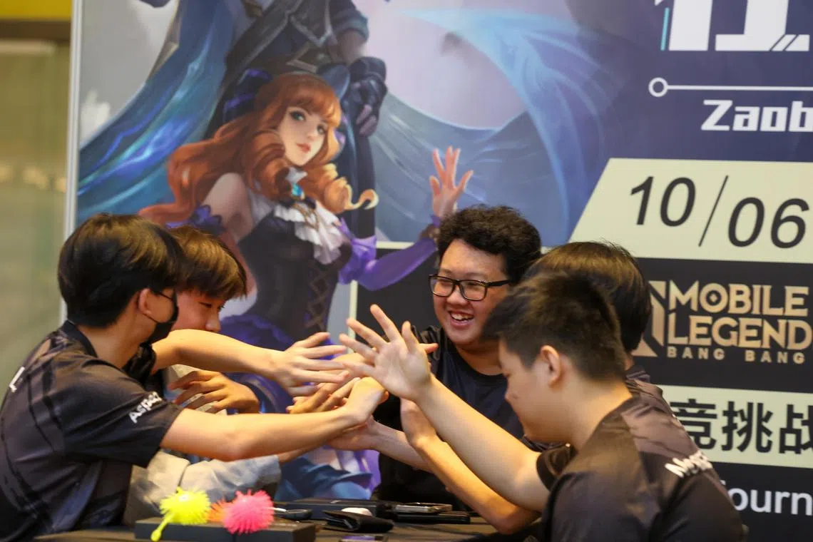 社区电竞日让早报贴近年轻读者。（蔡家增摄）