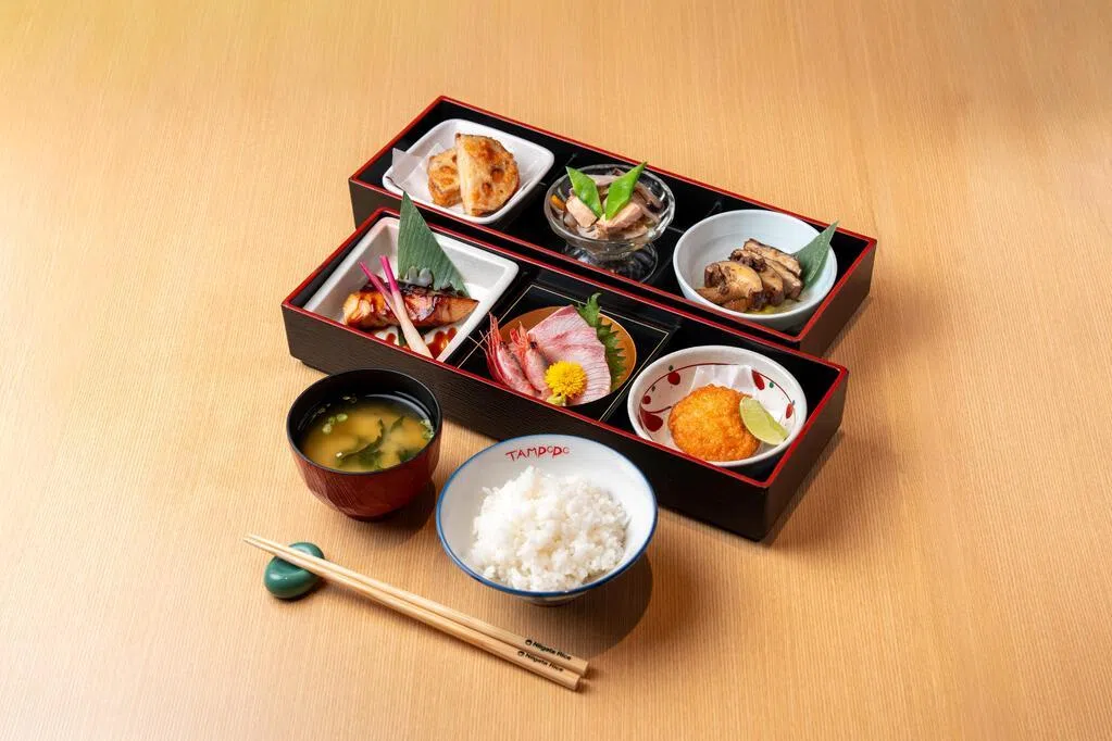 日本新潟限定风味 晶莹稻米遇海中糖果