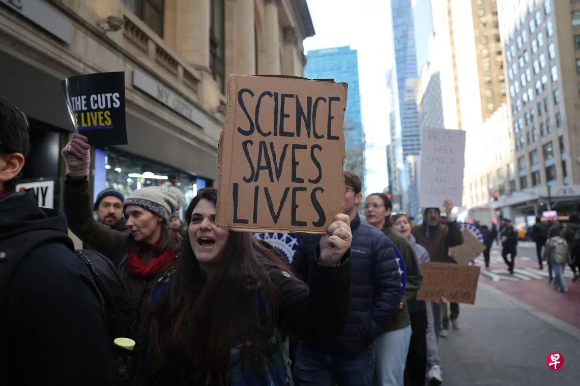 马克·布莱思：紧缩政策卷土重来且比任何时候都更危险| 联合早报