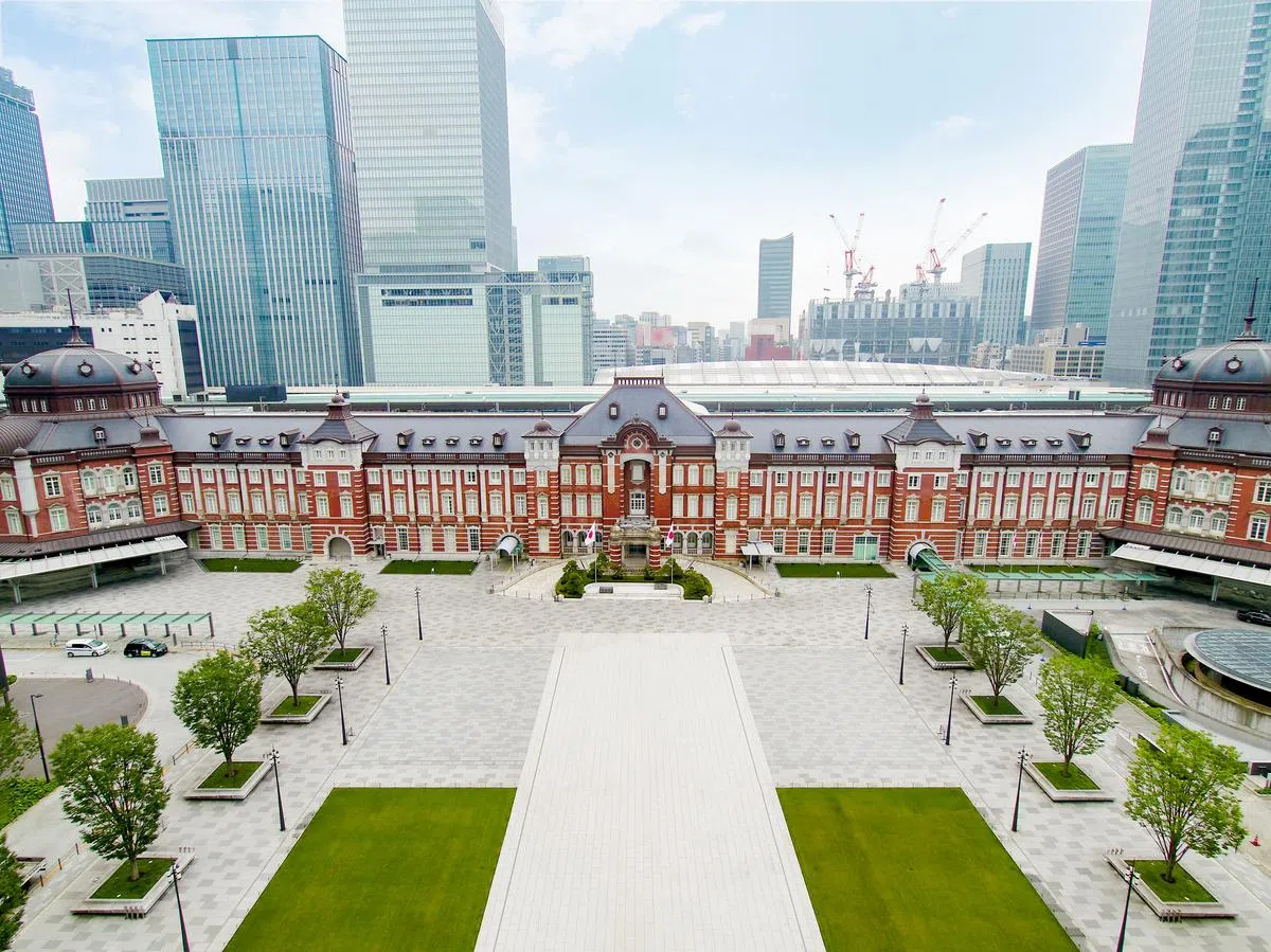东京车站自1914年开幕至今，已有107年历史。（图/日本铁路咖啡馆）