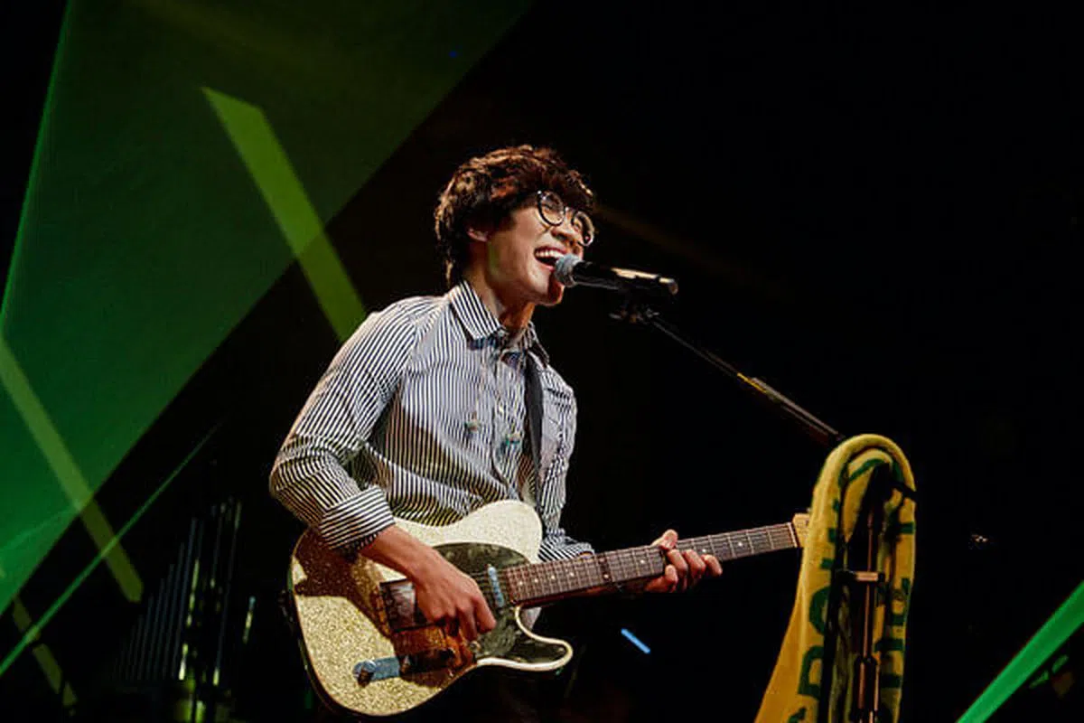 卢广仲的《刻在我心底的名字》是“王中王”排行榜的亚军。（互联网）