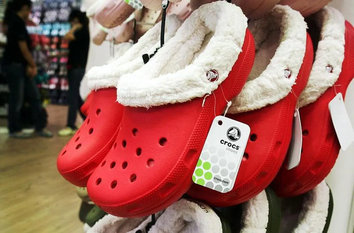 Crocs品牌的营业额预料会在今年取得6％至8％的增长。（档案照）