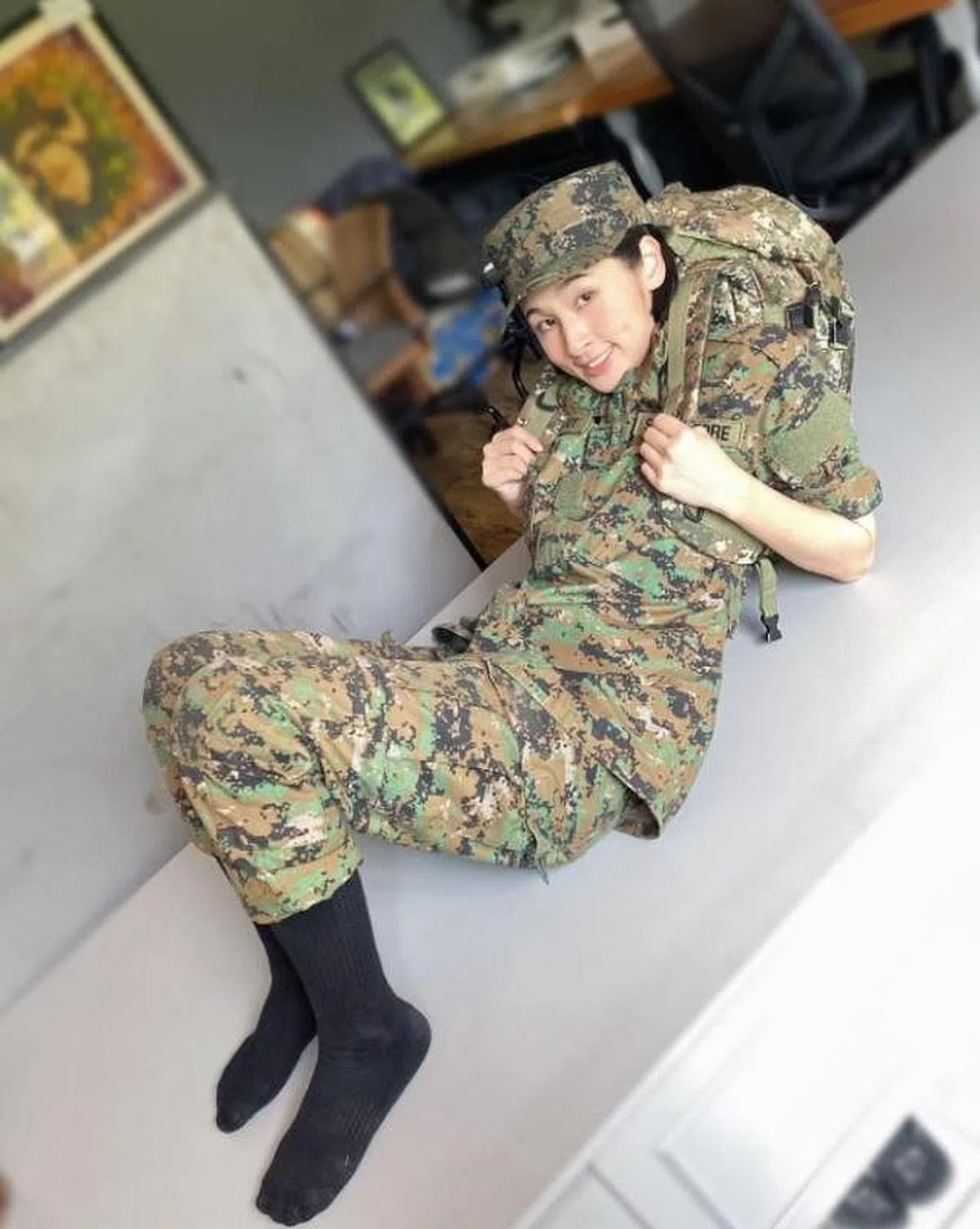 阳光可乐会约Ah Girls一起看电影。（网络）