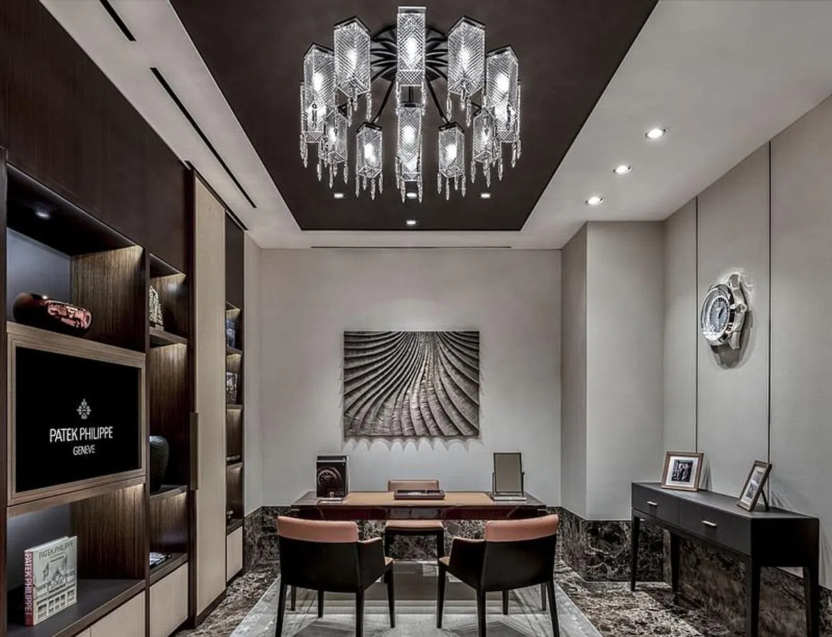 高登钟表在雅加达开设的百达翡丽新店面。（图/受访者提供）