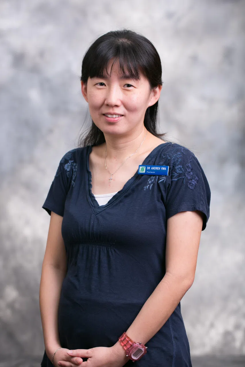 增强式传染病诊断智能工具项目负责人，中央医院药剂系研究与创新部门副处长柯丽云副教授指出，新工具可以让医生知道是否需要用抗生素，并根据病患的临床数据，建议抗生素的型号和剂量方案。（新加坡中央医院提供）