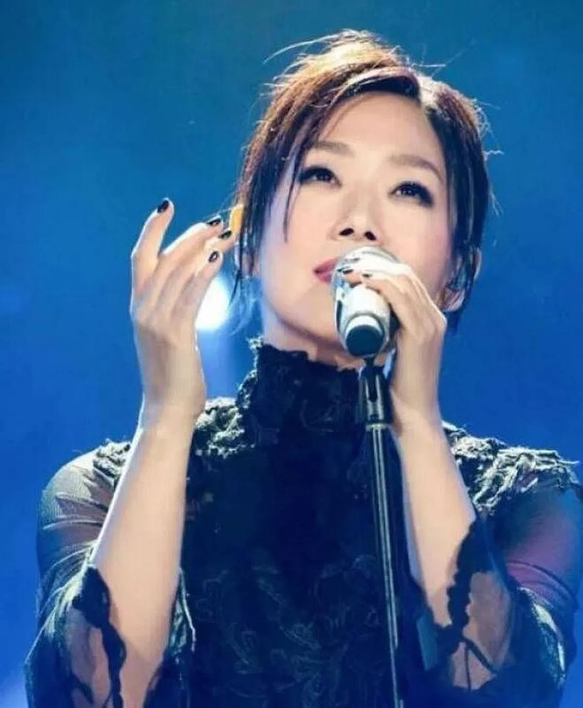 向来作风低调的林忆莲难得参加真人秀。（视频截图）