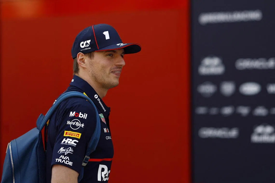 四届F1世界冠军费斯塔彭未能复刻在日本站的神勇表现，他在巴林站不断抱怨战车出现刹车问题。（路透社）