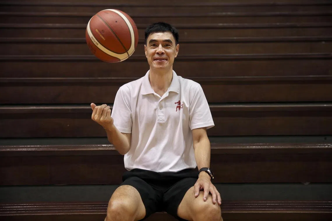 许坤德活跃于本地篮坛多年，目前是南洋理工大学国立教育学院体育与运动科学系副教授。（档案照片）