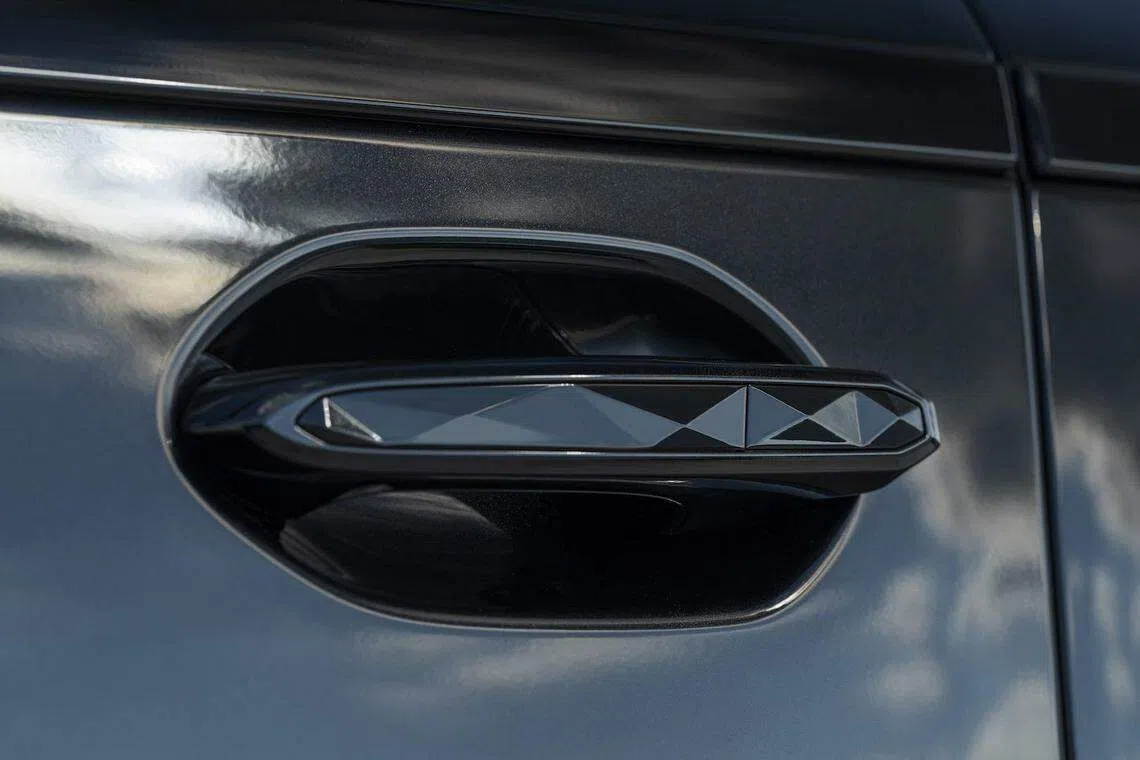 XM门把有钻石图案造型。（车商提供）