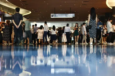 教育支出低与生活费高拖累 新加坡人才排名滑落至第七位