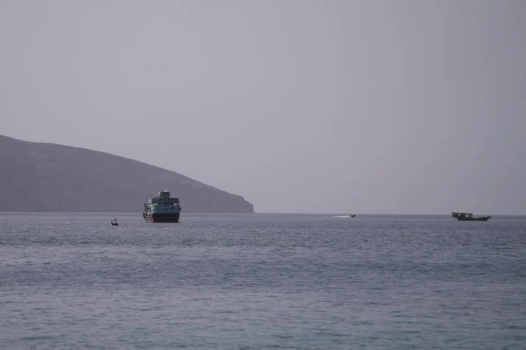 霍尔木兹海峡战略要地格什姆岛遭袭