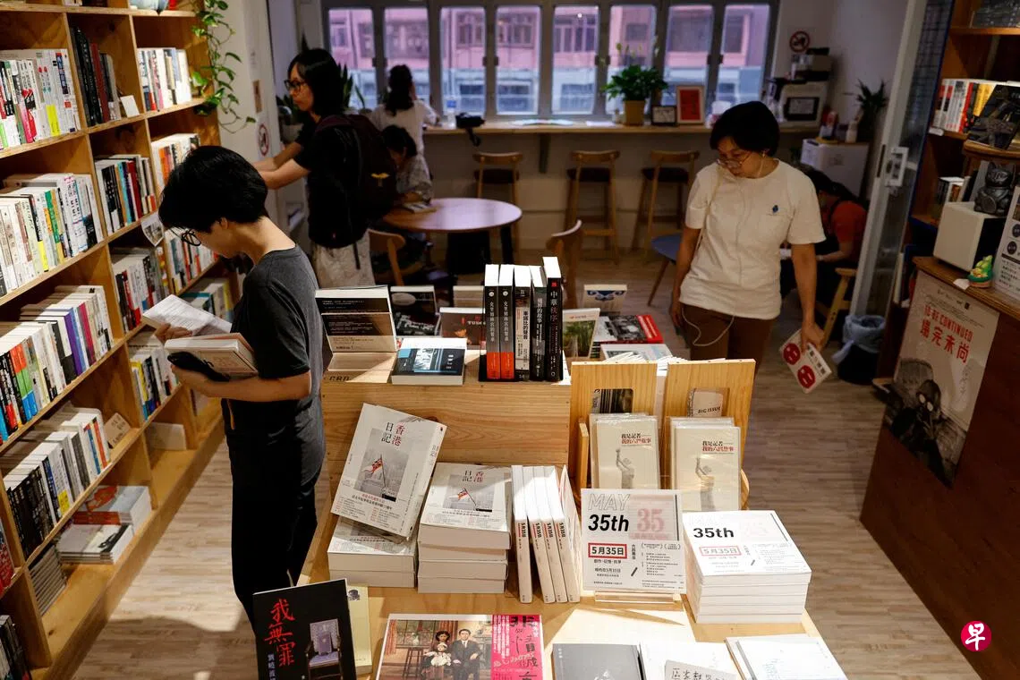 戴庆成：香港教科书年年涨价的背后