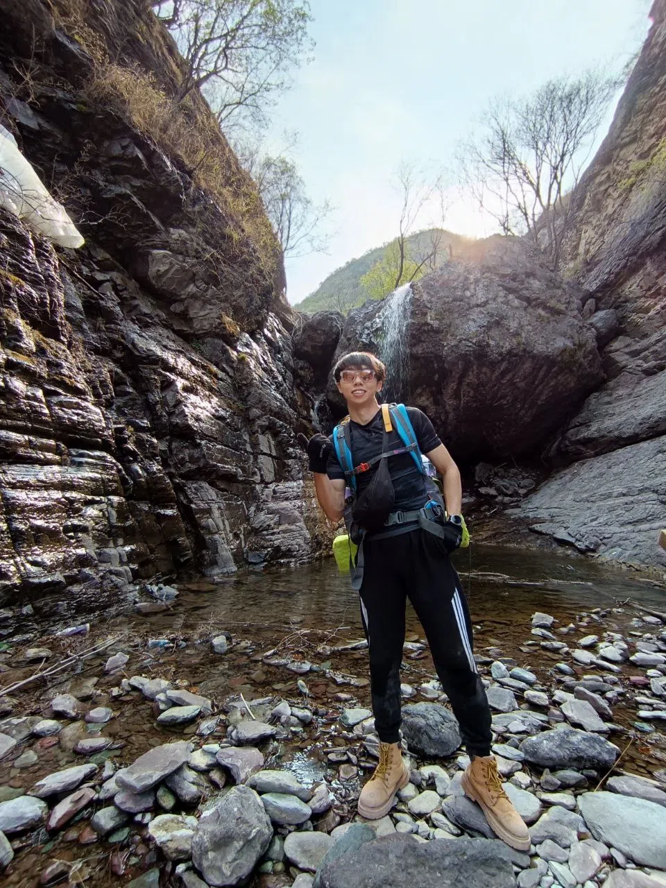 山林的静谧是城市人所向往的，让我愿意放下手机去寻一方内心的净土。（作者提供）