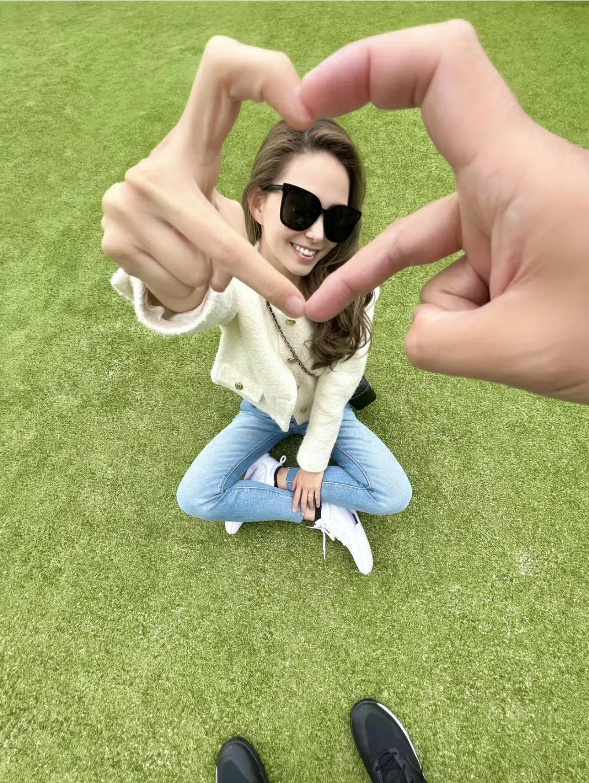 昆凌称在网络上看到有人这样拍照，跟风尝试。（取自昆凌小红书）
