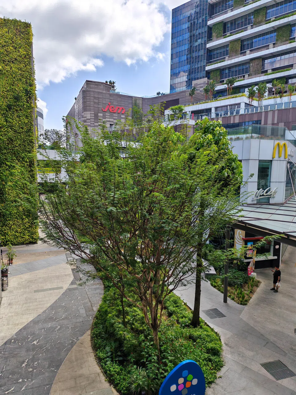 图片色彩真实自然，景物细节相当清楚。（黄少伟摄）