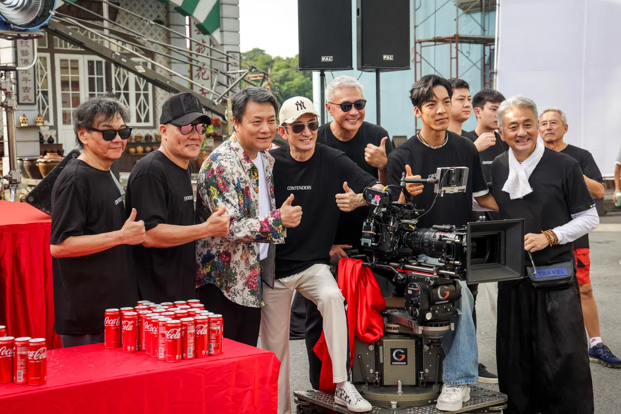 3月底开机的南洋题材新剧《狮城山海》采每集20分钟的短剧模式，虽说是短剧，但这部剧耗资过亿人民币（约1870万新元）。（叶振忠摄）