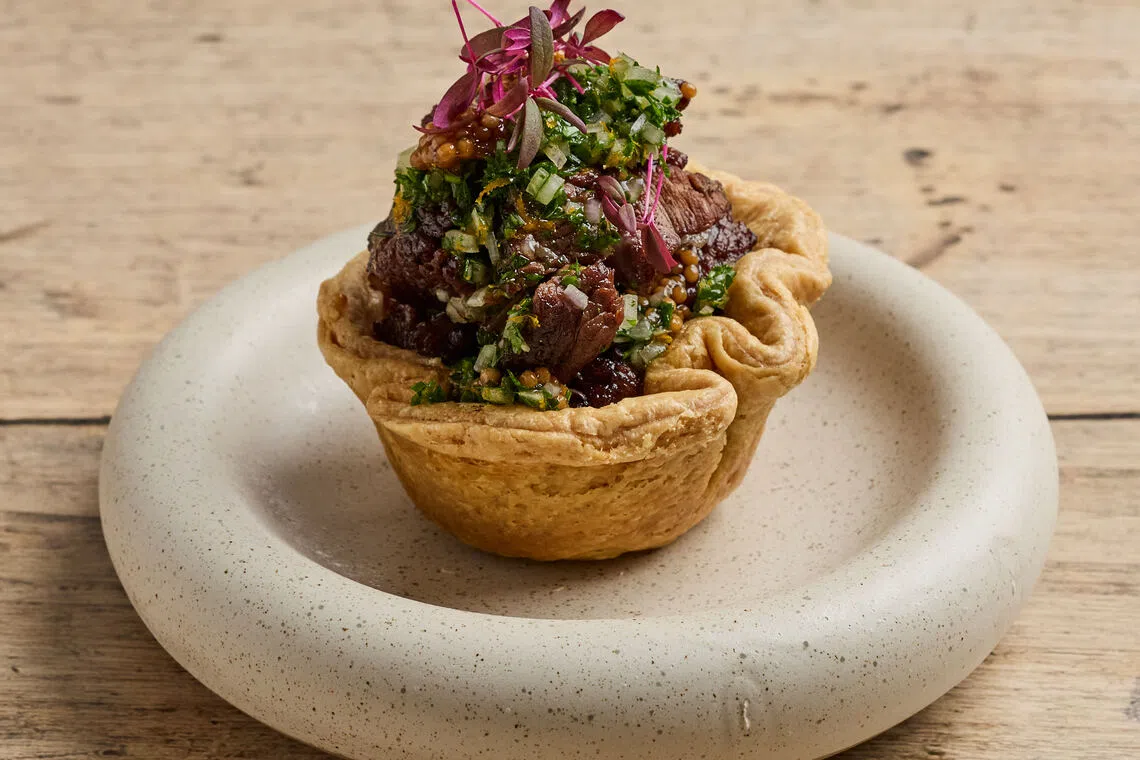 牛尾派是位于爱雍·乌节的nesuto咖啡座的独家食品。（餐馆提供）