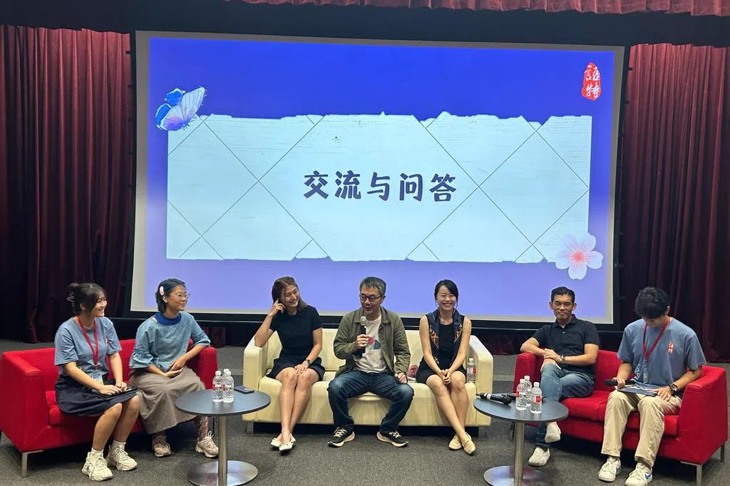 【校果】“纵容”中做真实的自己  探索文字文学无限可能性——语特35周年毕业生分享会