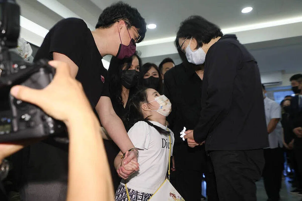 蔡英文赴灵堂吊唁。（图/互联网）