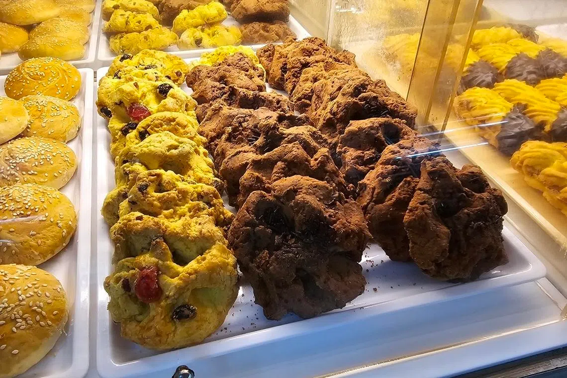 英式传统石头蛋糕，因外观像小石头得名，适合搭配咖啡或茶。（黄亿敏摄）