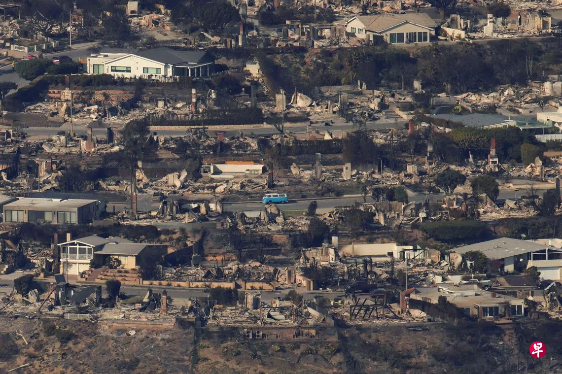 加州调查野火起因动员国民警卫队防劫掠| 联合早报