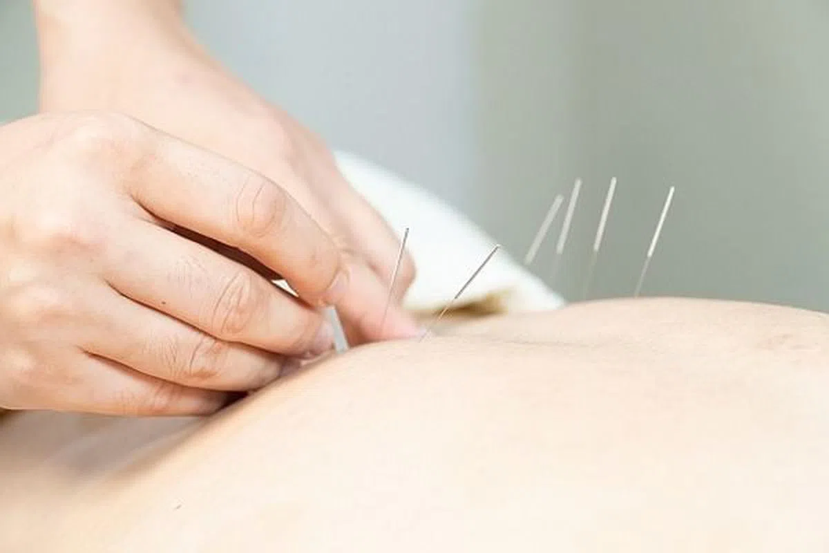 拳器道电子礼券 (价值100元，共十份)。可用于如针灸、推拿、产妇护理等服务。