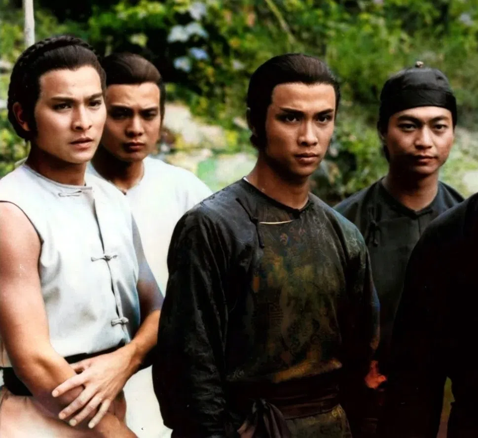 刘德华（前排左起）、董玮和廖伟雄（后排右）在TVB合作过《宝芝林》等剧集。（互联网）