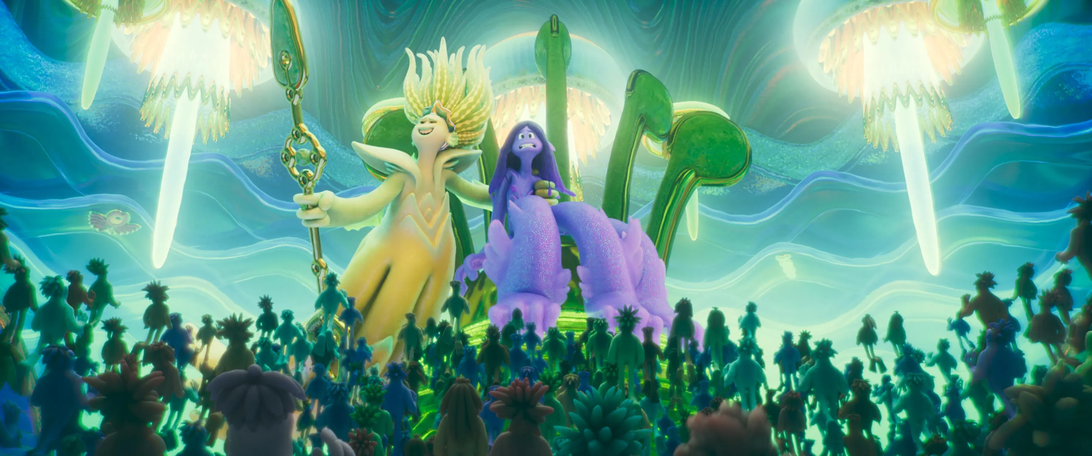 《变身少女露比》的露比（右）与霸气的祖母有暖心逗趣的互动。（联邦影业提供）