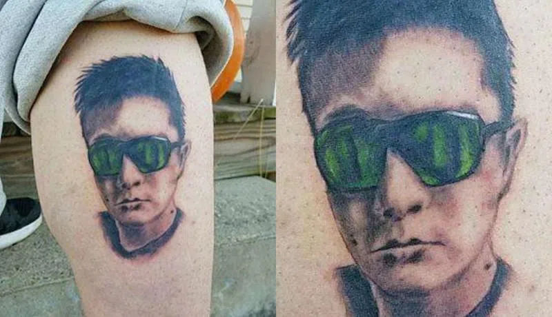 当年，雷蛇推出自家品牌手机时，就曾有粉丝在社交媒体挑战陈民亮，如果他敢把陈民亮的模样文在身上，能否换到一部手机。（取自互联网）