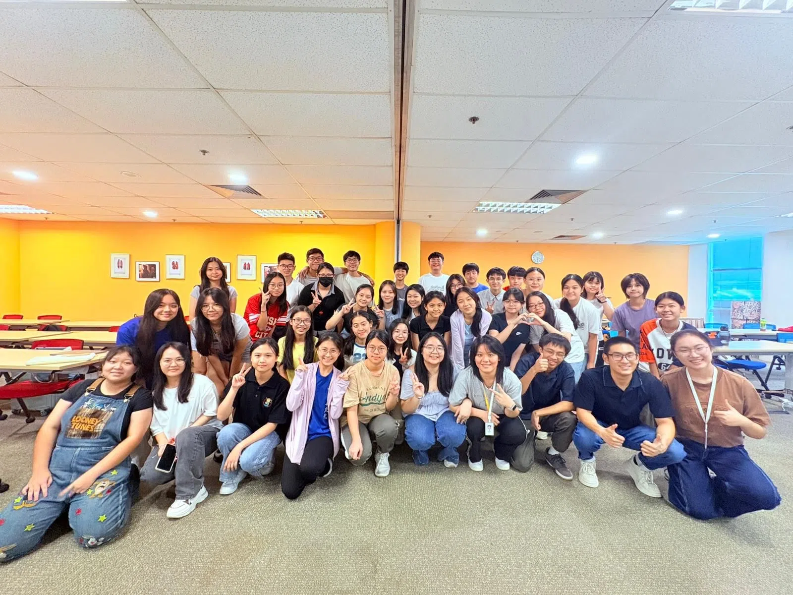 活动结束后，学生通讯员与写作培训合照。（联合学生通讯员俱乐部提供）