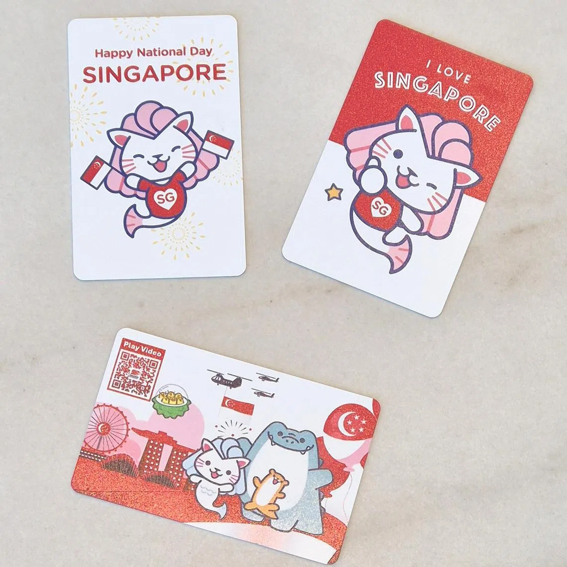 国庆配套附送两张面值$10地铁卡。（陈爱薇摄）