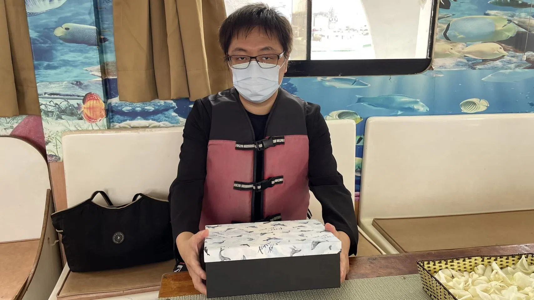 李卓轩透露父亲的海葬礼，只有他和姑姑在场。（取自脸书）