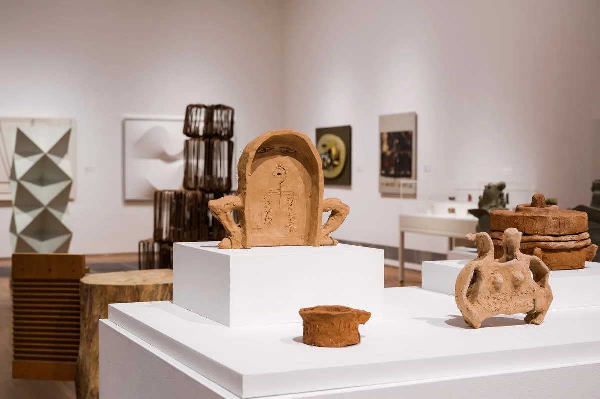 “无常之永恒：再思新加坡雕塑”展场。（主办方提供照片）